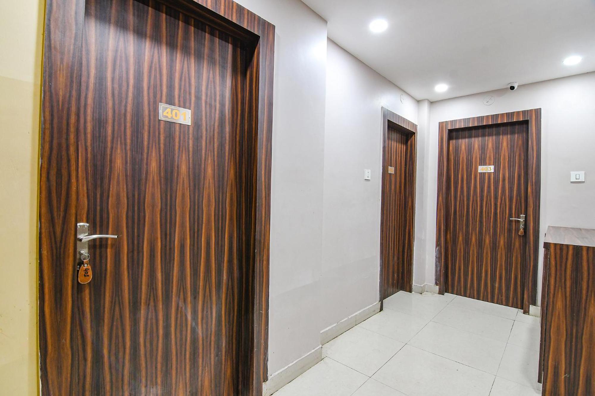 Hotel Collection O The White House 3*