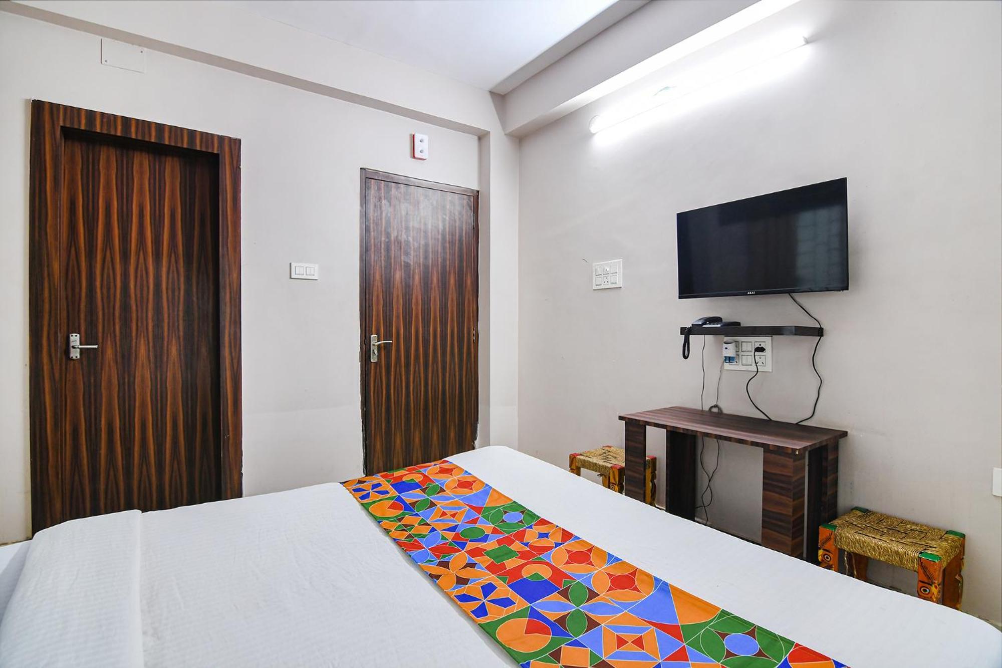 Hotel Collection O The White House Kolkata