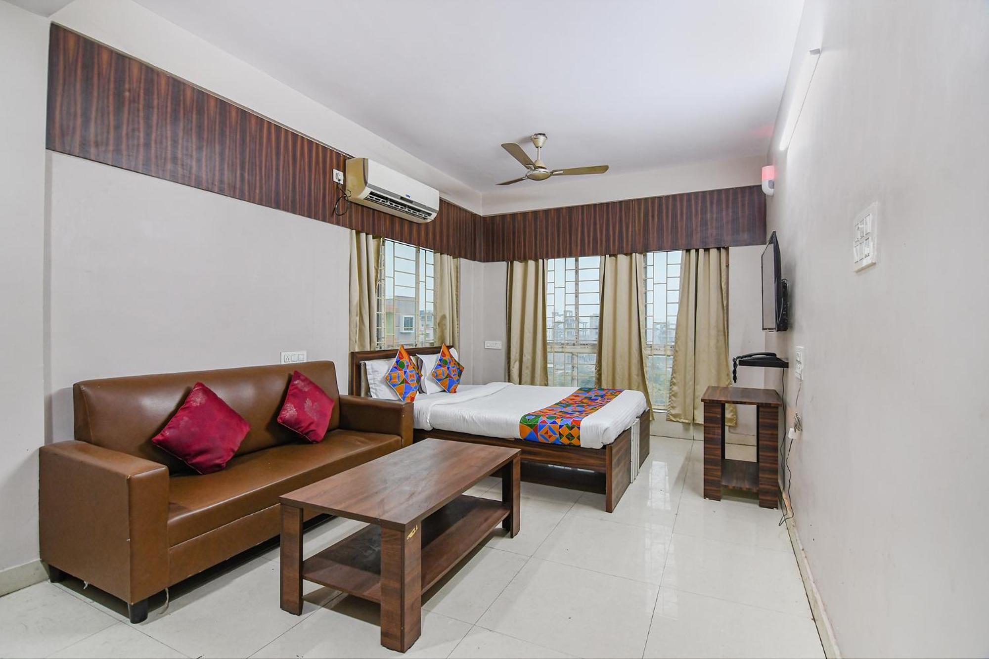 Collection O The White House 3* Kolkata
