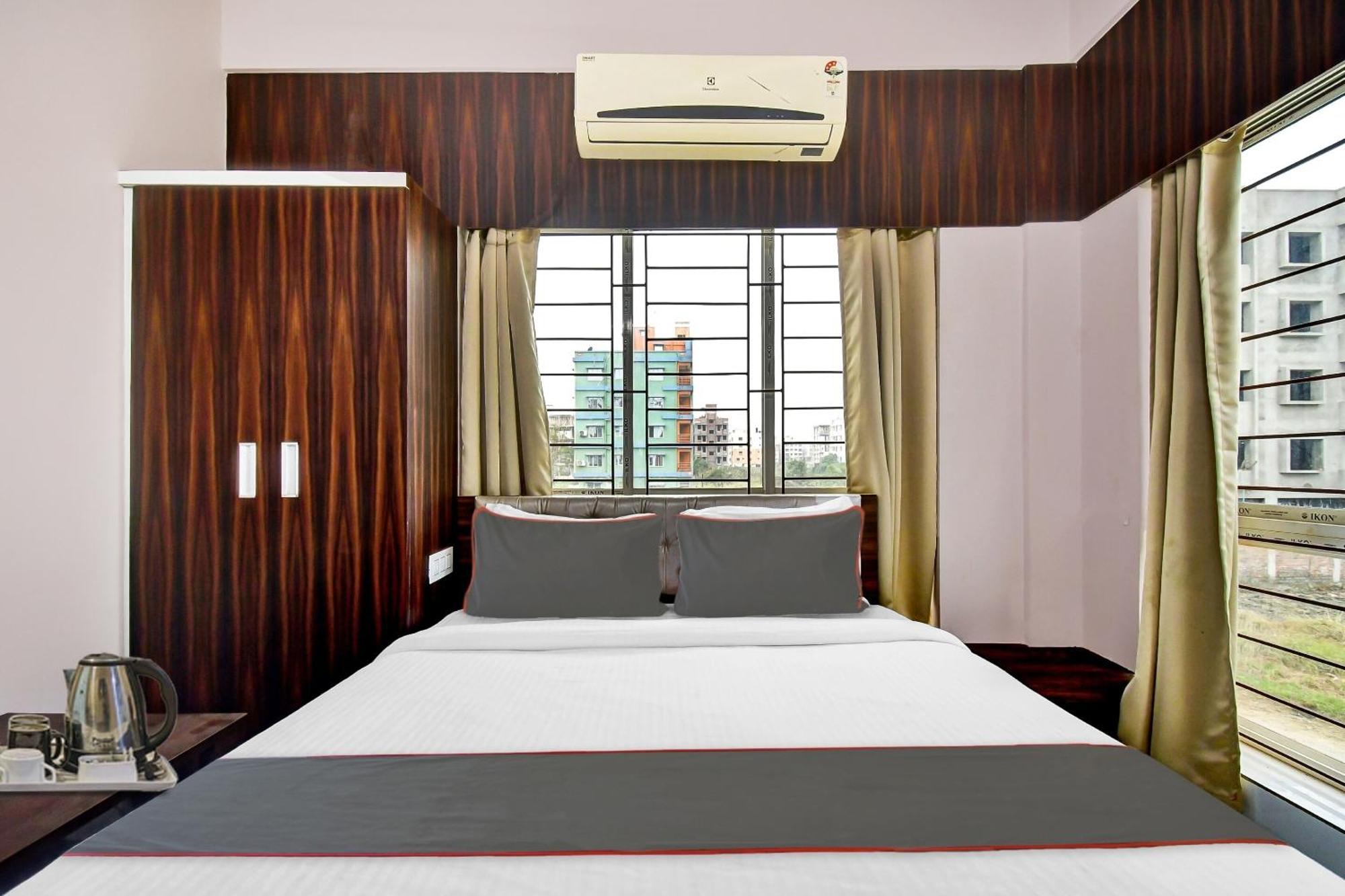 Collection O The White House Hotel Kolkata
