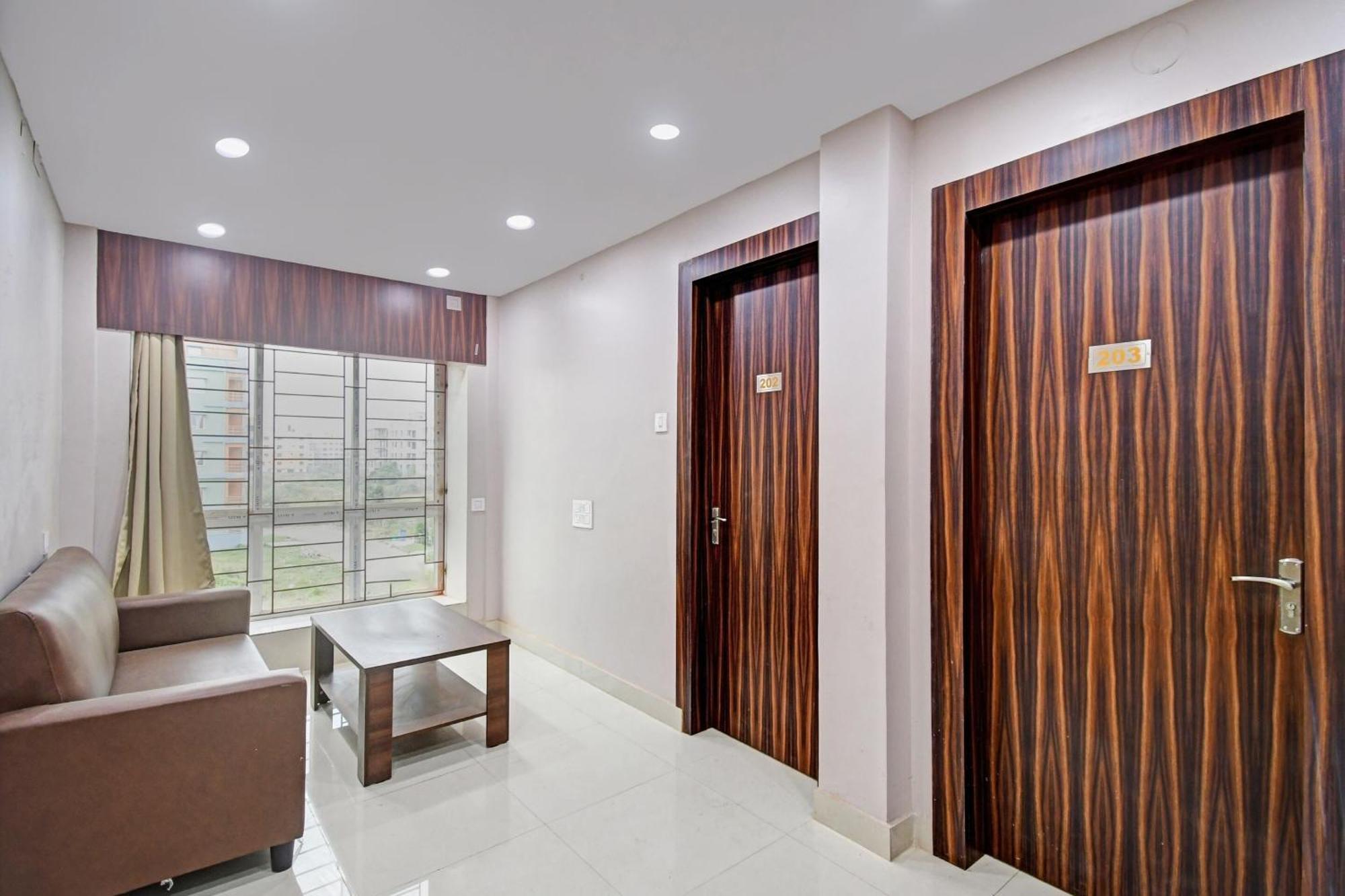 Collection O The White House Hotel Kolkata