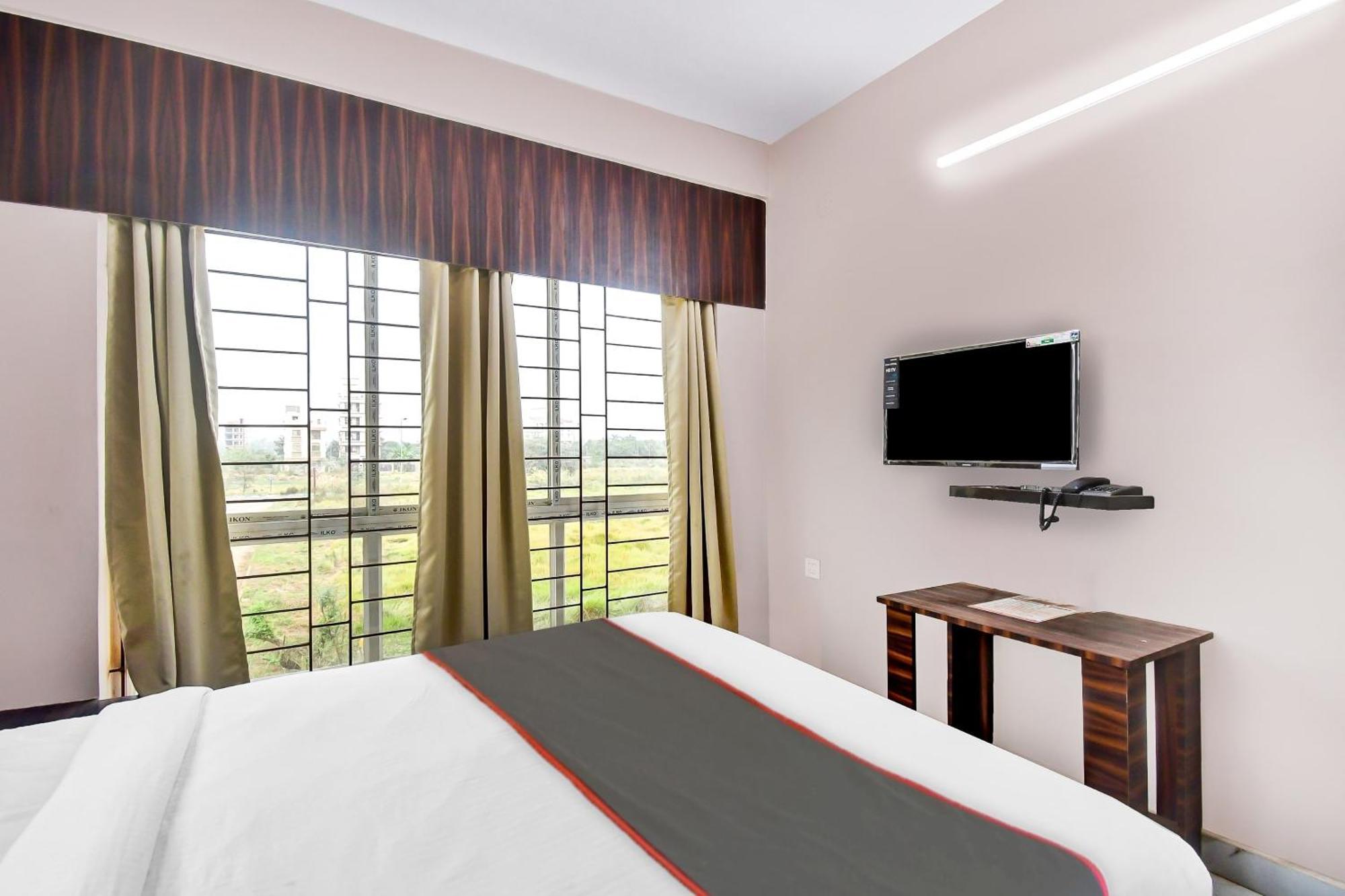 Collection O The White House Hotel Kolkata