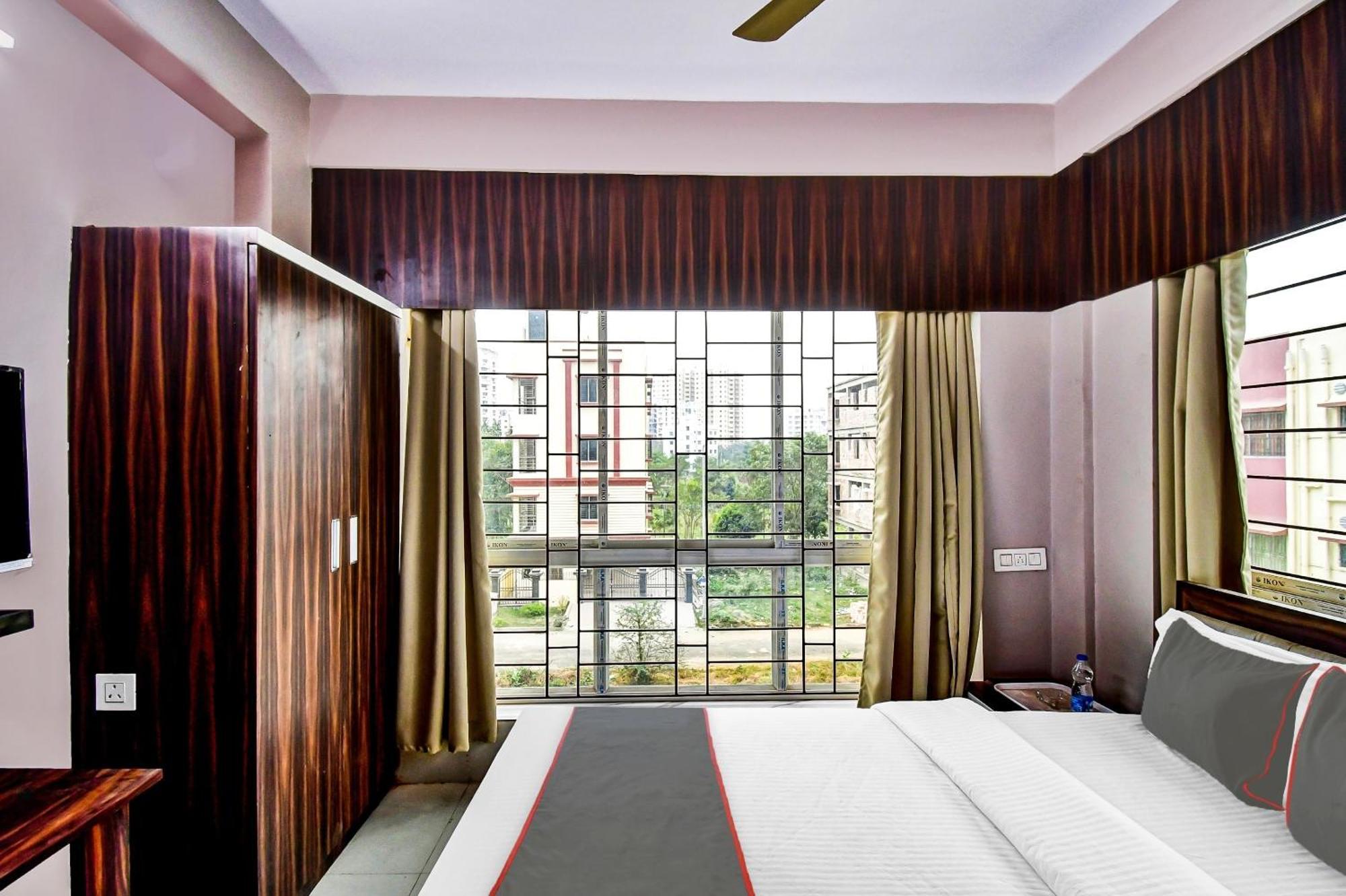 Hotel Collection O The White House Kolkata
